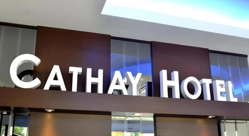 Cathay Hotel Kota Kinabalu Exterior photo